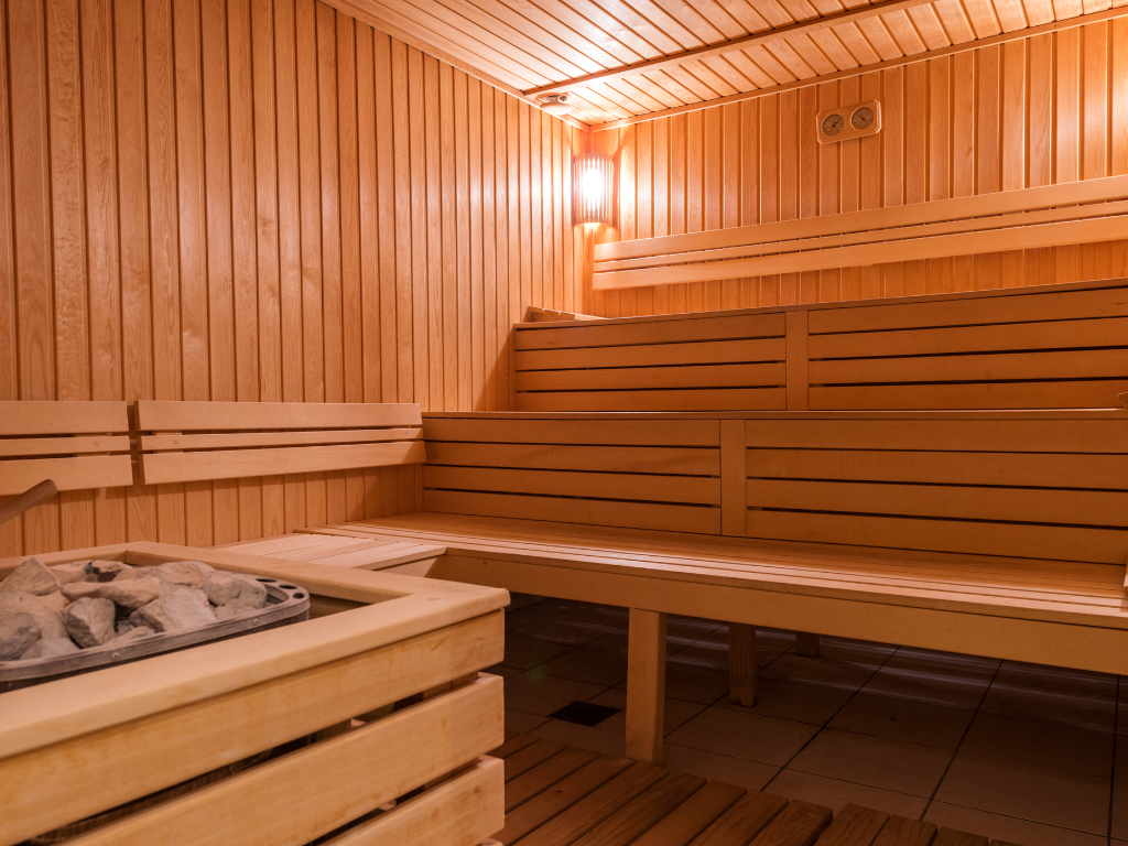 What are the main infrared sauna side effects?

